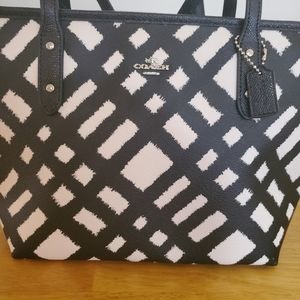 Coach Black & Ivory Purse